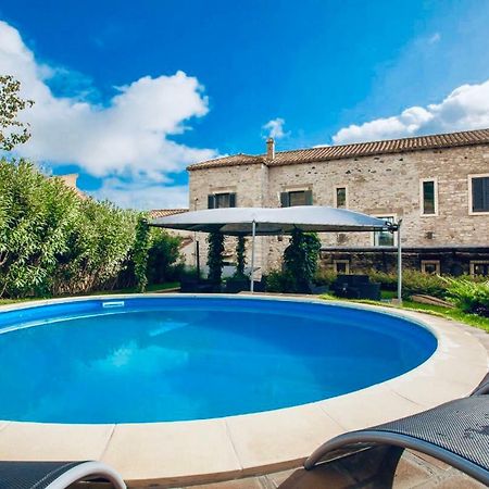 Bed and Breakfast Borgo Antico XIX Sec. Gesturi Экстерьер фото