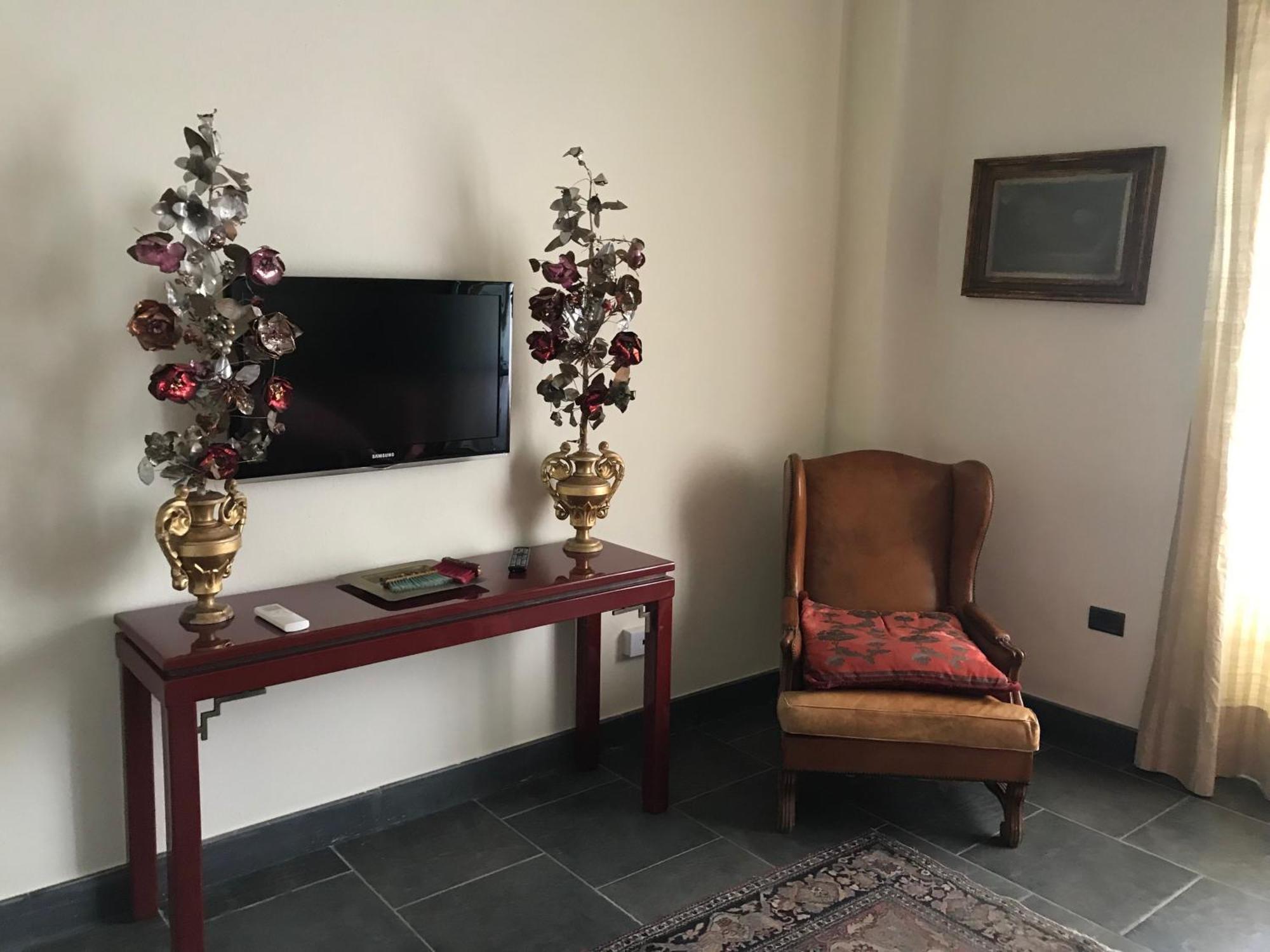 Bed and Breakfast Borgo Antico XIX Sec. Gesturi Экстерьер фото
