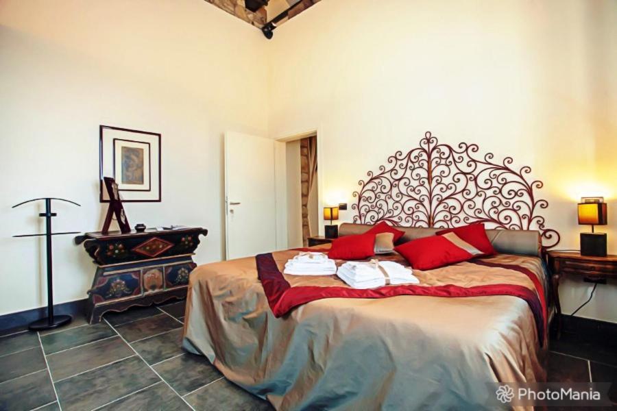 Bed and Breakfast Borgo Antico XIX Sec. Gesturi Экстерьер фото