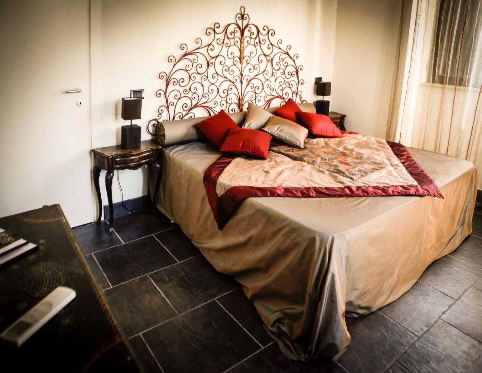 Bed and Breakfast Borgo Antico XIX Sec. Gesturi Экстерьер фото