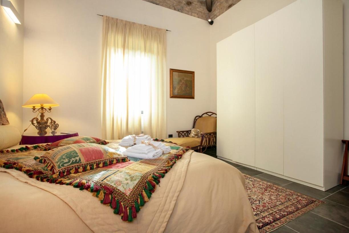 Bed and Breakfast Borgo Antico XIX Sec. Gesturi Экстерьер фото