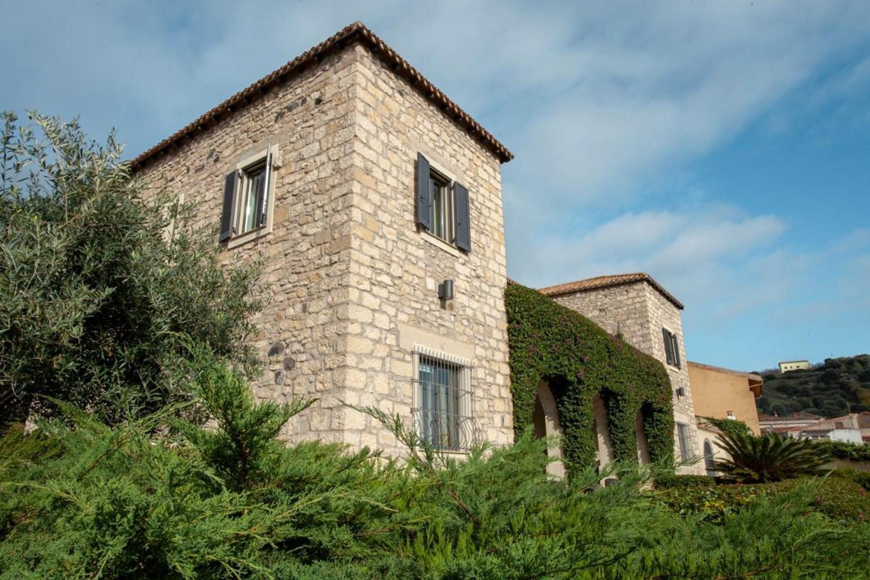 Bed and Breakfast Borgo Antico XIX Sec. Gesturi Экстерьер фото