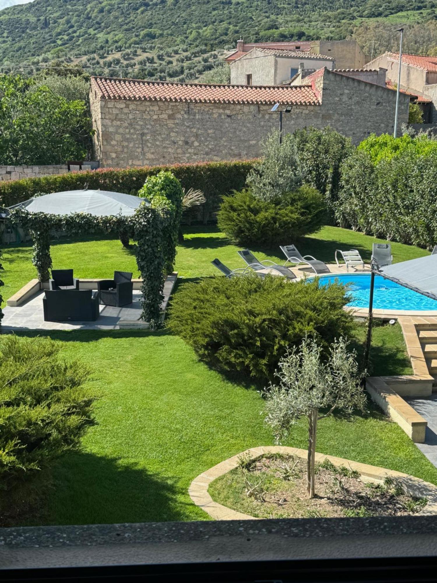 Bed and Breakfast Borgo Antico XIX Sec. Gesturi Экстерьер фото