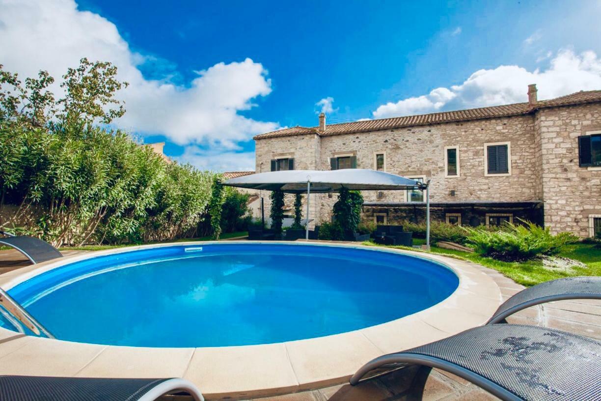 Bed and Breakfast Borgo Antico XIX Sec. Gesturi Экстерьер фото